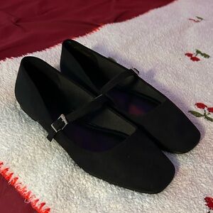 Black Mary Jane style Ballet Flats